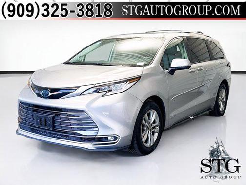 2021 Toyota Sienna Limited 7-Passenger