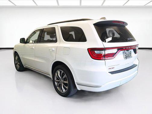 White Knuckle Clearcoat 2022 Dodge Durango SXT RWD