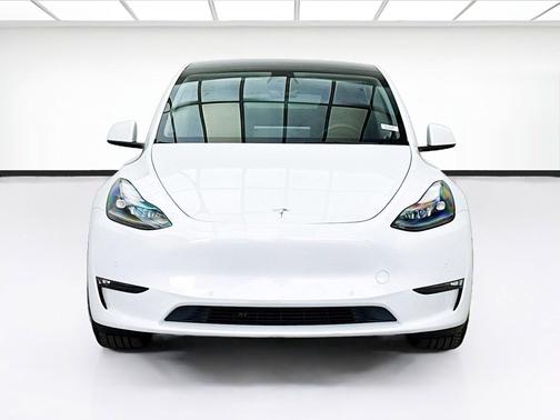 Pearl White Multi-Coat 2022 Tesla Model Y Performance Dual Motor All-Wheel Drive