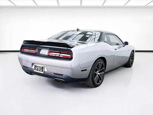 2017 Dodge Challenger R/T 392