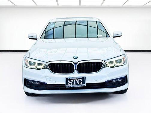 2018 BMW 530 530i