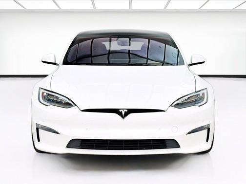 Pearl White Multi-Coat 2022 Tesla Model S Base