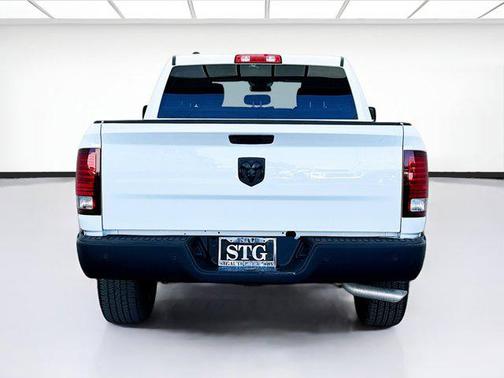 2024 RAM 1500 Classic Warlock Crew Cab 4x2 5'7' Box