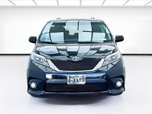 2017 Toyota Sienna SE Premium