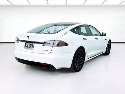 2020 Tesla Model S Long Range Plus