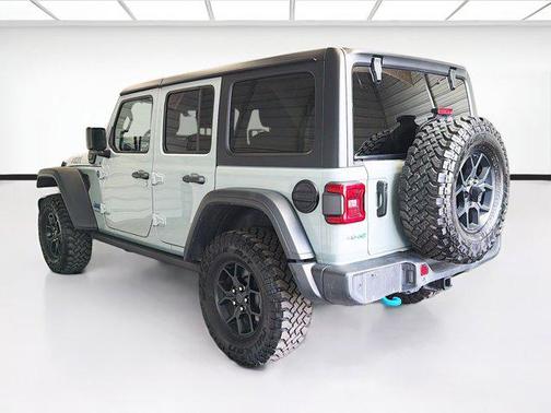 Earl Clearcoat 2024 Jeep Wrangler 4xe Willys