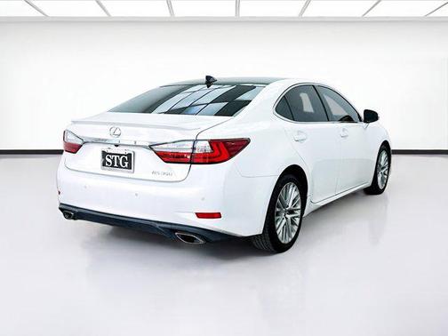 2017 Lexus ES 350 Base