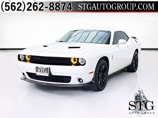 White Knuckle Clearcoat 2018 Dodge Challenger SXT