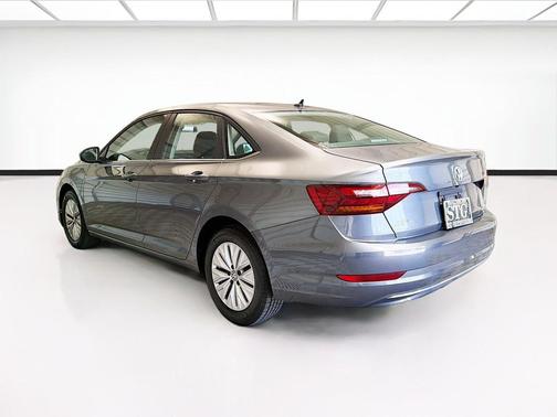Platinum Gray Metallic 2019 Volkswagen Jetta 1.4T S