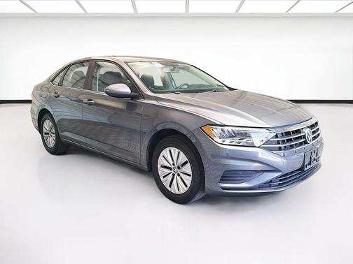 Platinum Gray Metallic 2019 Volkswagen Jetta 1.4T S