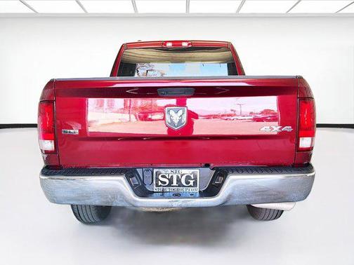 Delmonico Red Pearlcoat 2024 RAM 1500 Classic SLT
