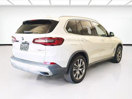Alpine White 2020 BMW X5 sDrive40i