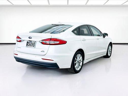 2020 Ford Fusion Hybrid SE