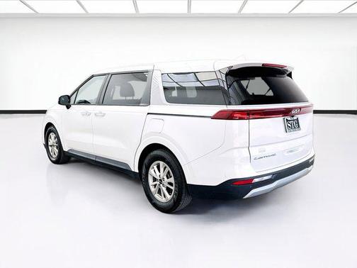 Snow White Pearl 2022 Kia Carnival LX