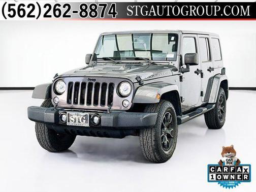 Granite Crystal Metallic Clearcoat 2017 Jeep Wrangler Unlimited Sahara