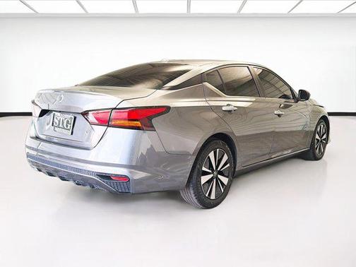 Gun Metallic 2021 Nissan Altima 2.5 SV