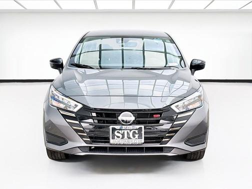Gun Metallic 2024 Nissan Versa 1.6 S