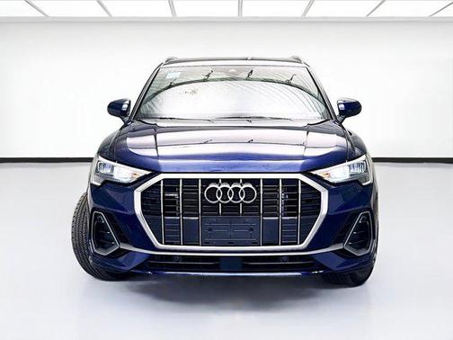 2022 Audi Q3 45 S line Premium