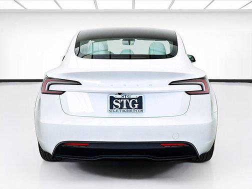 Pearl White Multi-Coat 2025 Tesla Model 3 Long Range