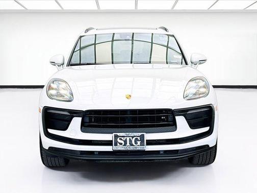 White 2022 Porsche Macan Macan S