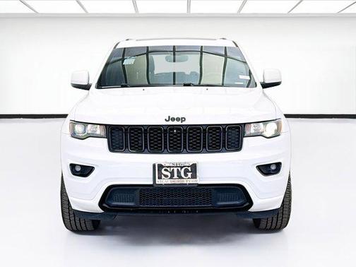 Bright White Clearcoat 2019 Jeep Grand Cherokee Altitude