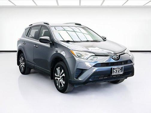 Magnetic Gray Metallic 2018 Toyota RAV4 LE