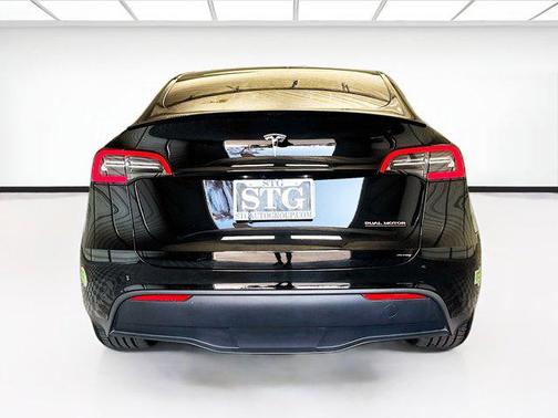 Solid Black 2023 Tesla Model Y Performance Dual Motor All-Wheel Drive
