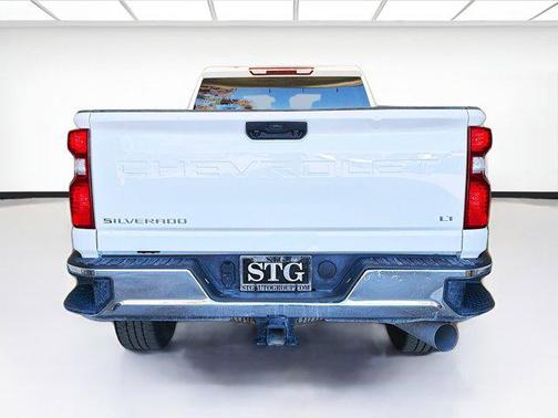 2025 Chevrolet Silverado 3500 LT