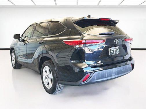 2021 Toyota Highlander L