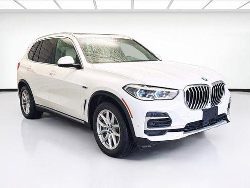 Alpine White 2022 BMW X5 PHEV xDrive45e