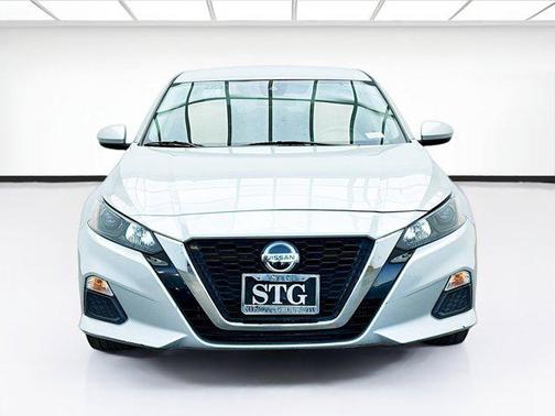 2022 Nissan Altima S FWD