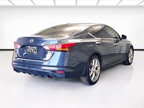 2020 Nissan Altima 2.5 SV