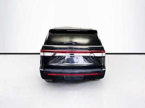 Black Metallic 2022 Lincoln Navigator Reserve