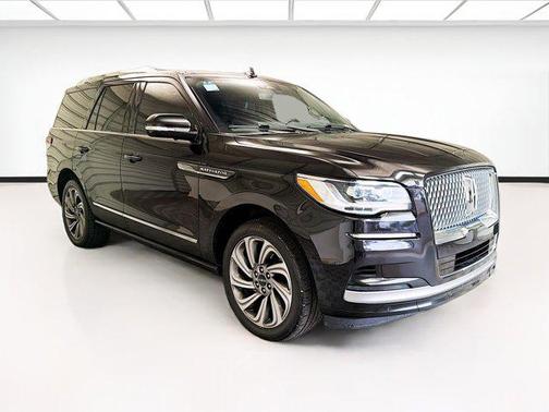 Black Metallic 2022 Lincoln Navigator Reserve
