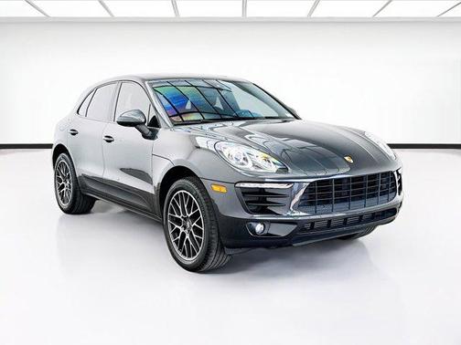 Gray 2018 Porsche Macan Macan