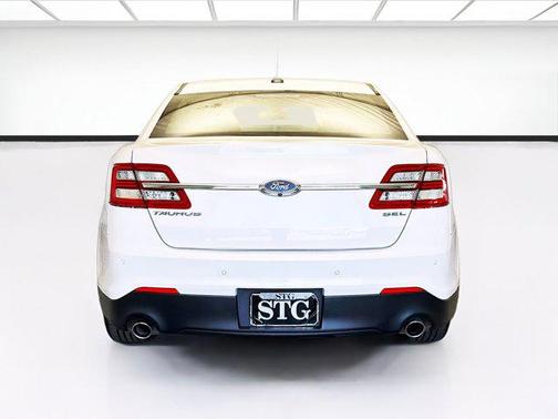 2019 Ford Taurus SEL