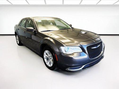 2023 Chrysler 300 Touring