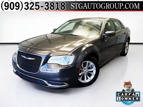 2023 Chrysler 300 Touring