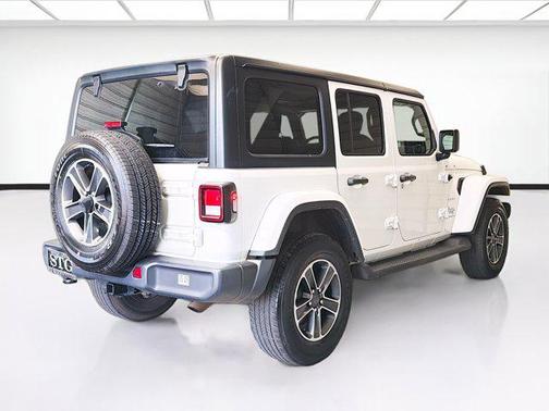 2023 Jeep Wrangler 4-Door Sahara 4x4