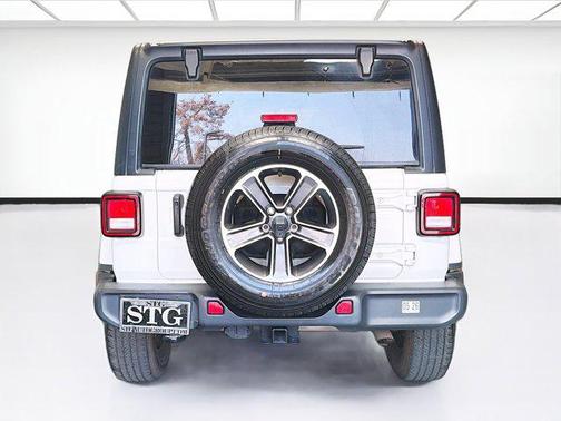 2023 Jeep Wrangler 4-Door Sahara 4x4