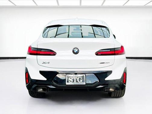 2023 BMW X4 xDrive30i
