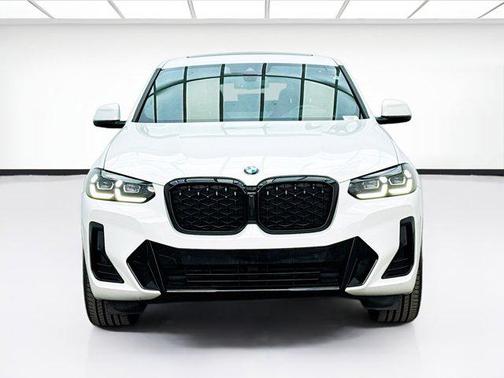 2023 BMW X4 xDrive30i