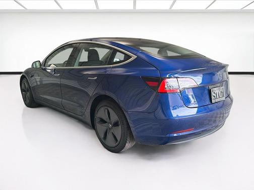 Deep Blue Metallic 2020 Tesla Model 3 Standard Range Plus
