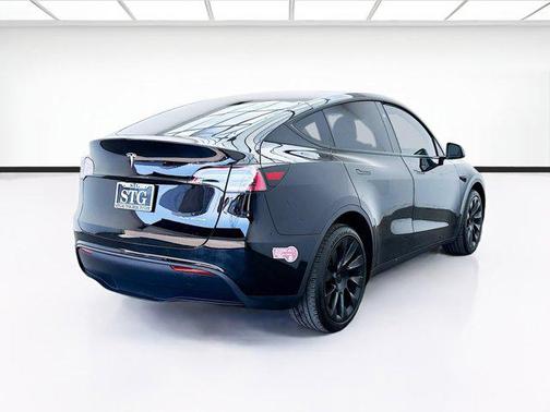 2024 Tesla Model Y Long Range Dual Motor All-Wheel Drive