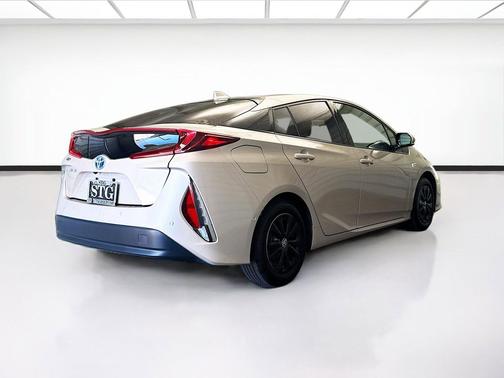Titanium 2017 Toyota Prius Prime Advanced