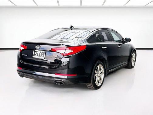 Ebony Black 2013 Kia Optima SX