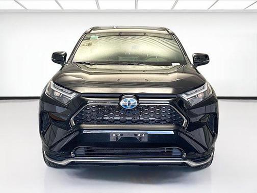 2024 Toyota RAV4 Prime SE