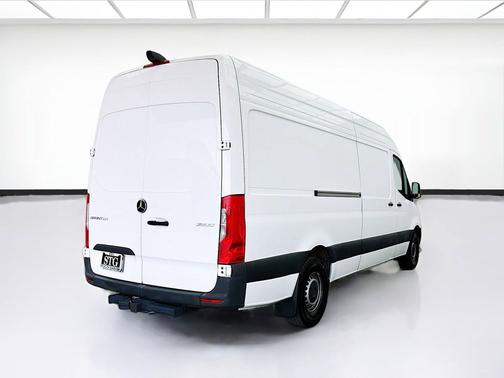 Arctic White 2024 Mercedes-Benz Sprinter 2500 High Roof