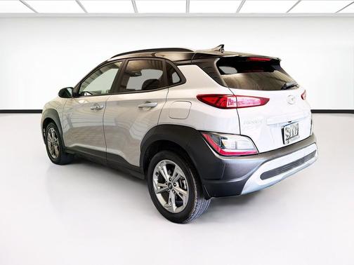 Cyber Silver w/Black Roof 2023 Hyundai KONA SEL