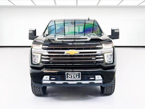 Black 2022 Chevrolet Silverado 2500 High Country